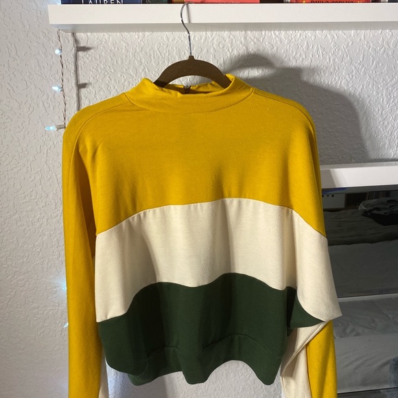 Turtleneck sweater never used! - Picture 2 of 2